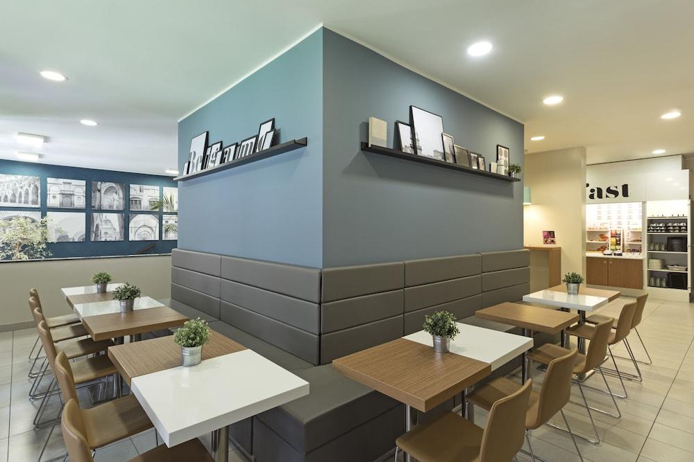 B&B Hotel Bergamo City Bagian luar foto