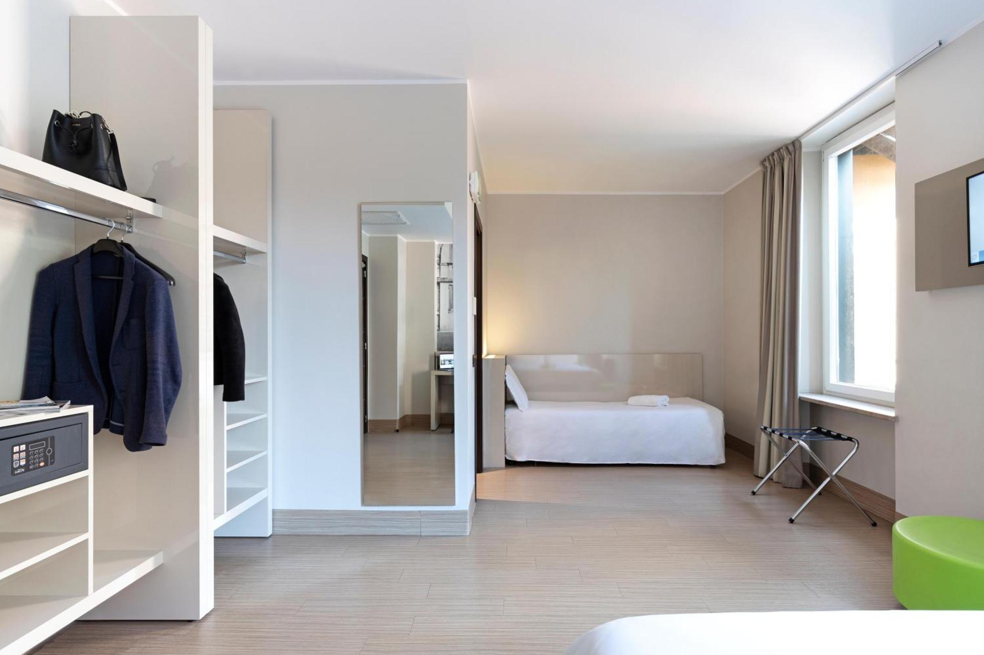 B&B Hotel Bergamo City Bagian luar foto