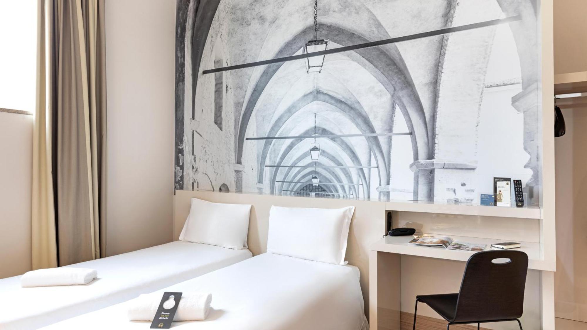B&B Hotel Bergamo City Bagian luar foto