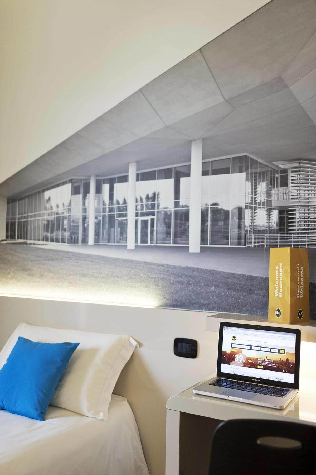 B&B Hotel Bergamo City Bagian luar foto