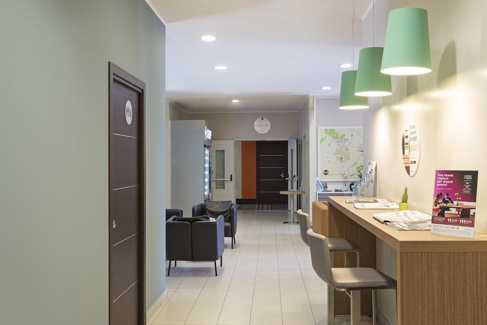 B&B Hotel Bergamo City Bagian luar foto